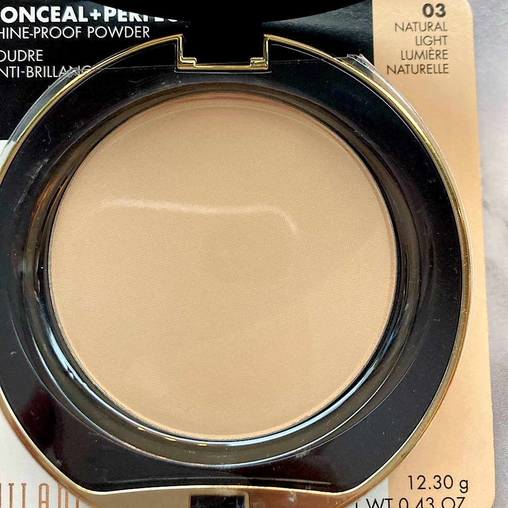 MILANI CONCEAL & PERFECT ❌SHINE POWDER FOUNDATION - Picture 3 of 3